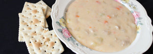 Creamy Clam Chowder and Saltine Crackers